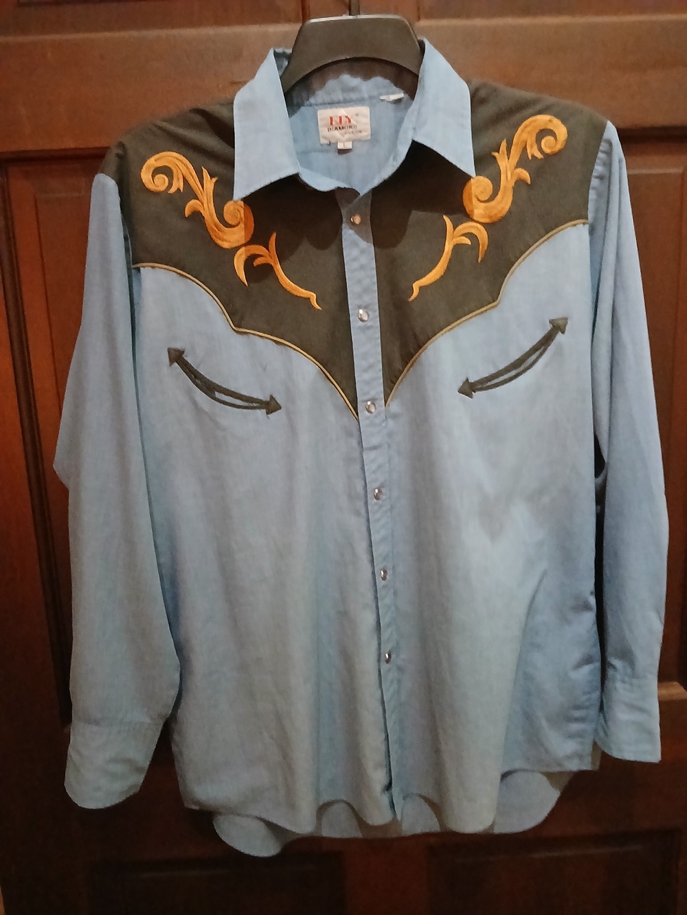 Ely Diamond Vintage (80s)Western Embroidered Snap-Front Shirt L Smile Pockets